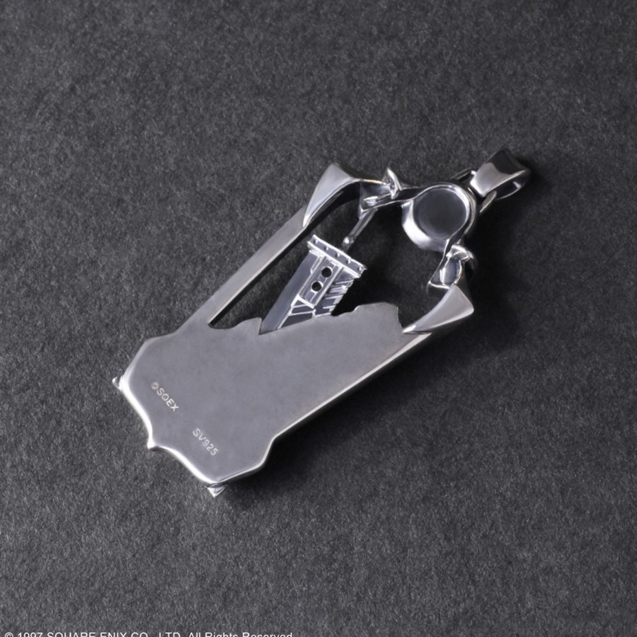 Merchandise FINAL FANTASY VII Necklaces | Final Fantasy Vii Silver Charm - Cloud Strife